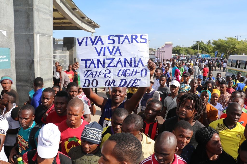 FURAHA YA TAIFA IMEBEBWA NA TIMU YA TAIFA KWA SASA WACHEZAJI PAMBANENI