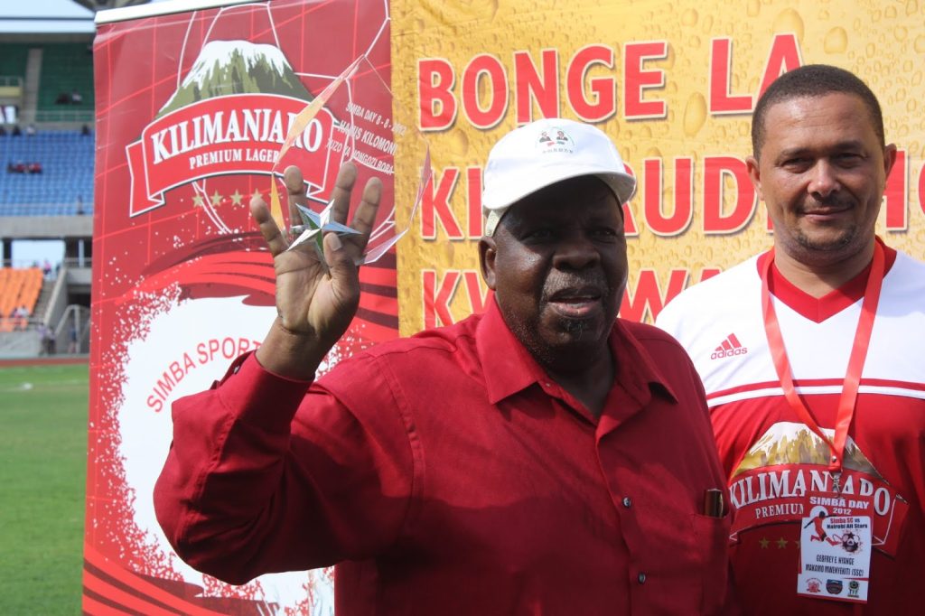 MZEE KILOMONI ATOA UBUYU WOTE WA SIMBA – VIDEO