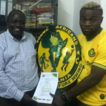 RASMI YANGA YAMALIZANA NA MSHAMBULIAJI MWILI JUMBA, ASAINI MWAKA MMOJA