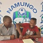 KOCHA YANGA ATAKA VIONGOZI WAJIEPUSHE NA SUALA LA USAJILI
