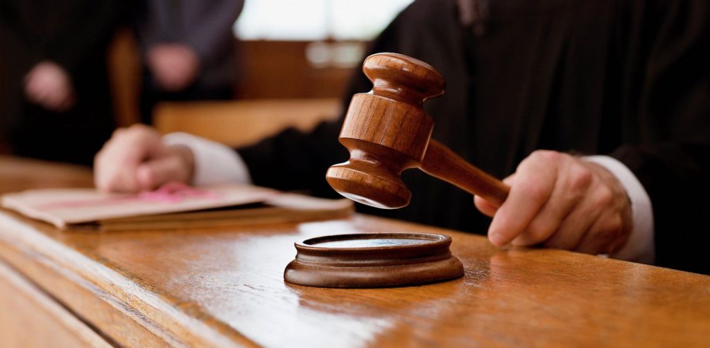 AHUKUMIWA KUSAFISHA HOSPITALI MIEZI 12 KWA KUMUUA MKEWE