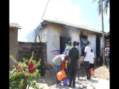 BREAKING: NYUMBA YAWAKA MOTO KARIBU NA KITUO CHA MAFUTA YA PETROL TABATA