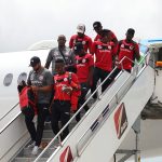 KOCHA SIMBA AWAVAA WACHEZAJI