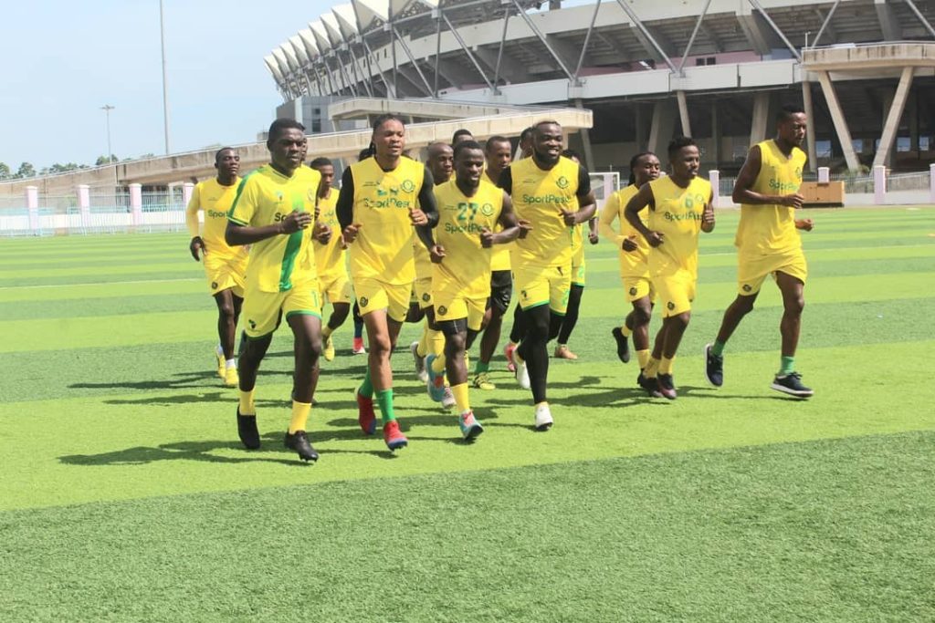 ALIYEWAHI KUKIPIGA JANGWANI AWACHANA WACHEZAJI YANGA
