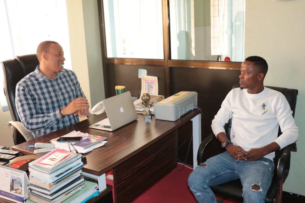 HARUNA NIYONZIMA: MASHABIKI WANAHITAJI FURAHA HATA KAMA TUNAPITIA KIPINDI KIGUMU
