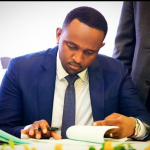 BOSI GSM – YANGA TUNAUWEZO WA KUSAJILI MCHEZAJI YEYOTE WA SIMBA