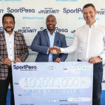 SportPesa YAIKABIDHI SIMBA ZAWADI YA HUNDI YA SHILINGI MILIONI 100