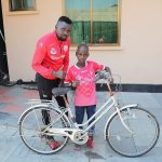 NYONI ATIMIZA AHADI YAKE KWA SHABIKI WAKE NAMBA MOJA