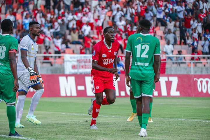 John Bocco akiwa kazini Simba SC