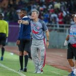 BAADA YA SIMBA KUTAMBULISHA WACHEZAJI WAKE WAPYA, ROBERTINHO AWAPIGA MKWARA MZITO YANGA