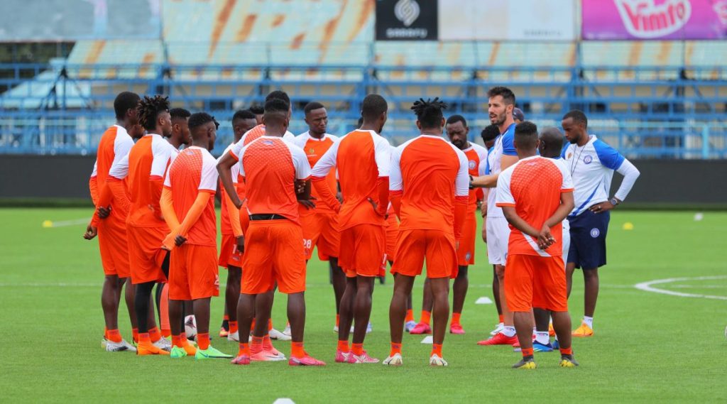 AZAM FC YATISHIWA USALAMA...MECHI DHIDI YA GOR MAHIA KUSITISHWA