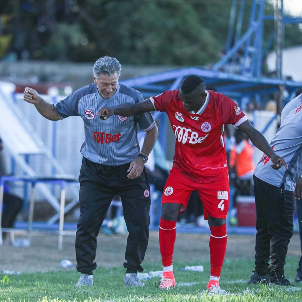 KUELEKEA MECHI YA SIMBA NA YANGA...HAWA HAPA MAREFA WA MCHEZO HUO