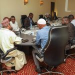 MMH HII SASA KUFURU…MABOSI WA SIMBA WAINGIA KAMBINI NA TIMU