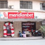 WAKATI UKINGOJA LIGI ZIRUDI…ENDELEA KUFURAHIA MTONYO KUPITIA MERIDIANBET…