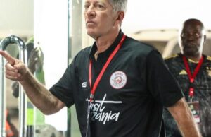 SIMBA HII SASA HATARI KILA IDARA, ROBERTINHO AFUNGUKA MSIMAMO WAKE Habari za Simba SC