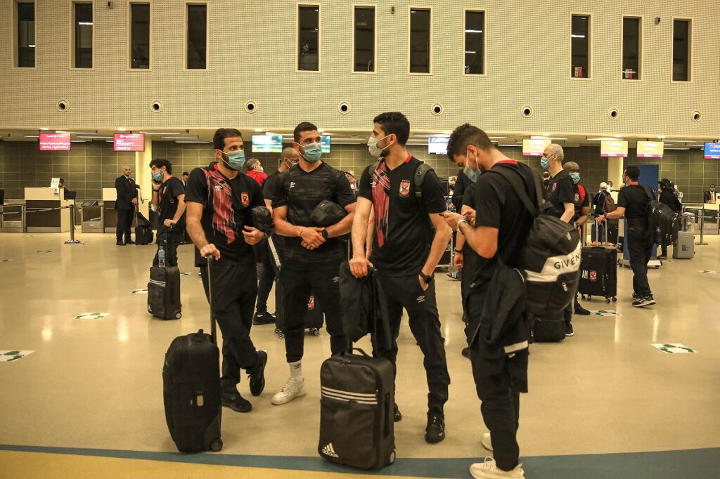 YANGA ISIWACHUKULIE POA AL AHLY