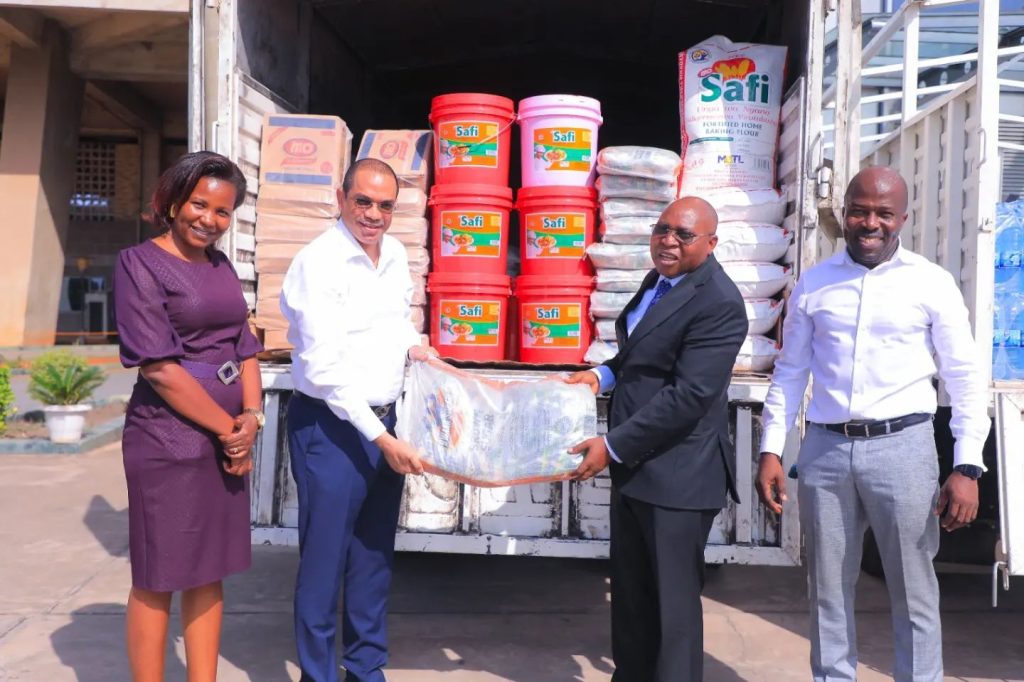 SIMBA WAWAGUSA MKONO WAHANGA WA KATESH….WAMWAGA MISAADA YA MAMILIONI YA PESA…