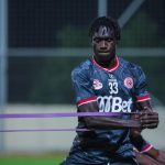 UNAAMBIWA SARR ALIWACHANIA SIMBA MKATABA MARA TATU….ISHU NZIMA IKO HIVI….