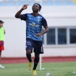 MAYELE AMPAGAWISHA NABI KAIZER…AMPIGIA SIMU MOJA