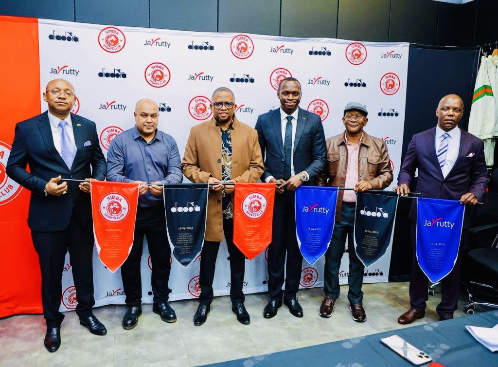 DIADORA YA ITALIA WALIVYOLAMBA DILI SIMBA KILAINIII…MKATABA NI ‘BAB’ KUBWA NCHI NZIMA..