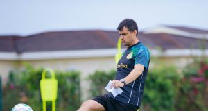 KWA MIFUMO HII 3 YA KIMAFIA YA KOCHA MPYA YANGA….KUNA TIMU ITAKULA TENA 5ππ… Kocha Mpya Yanga Pedro