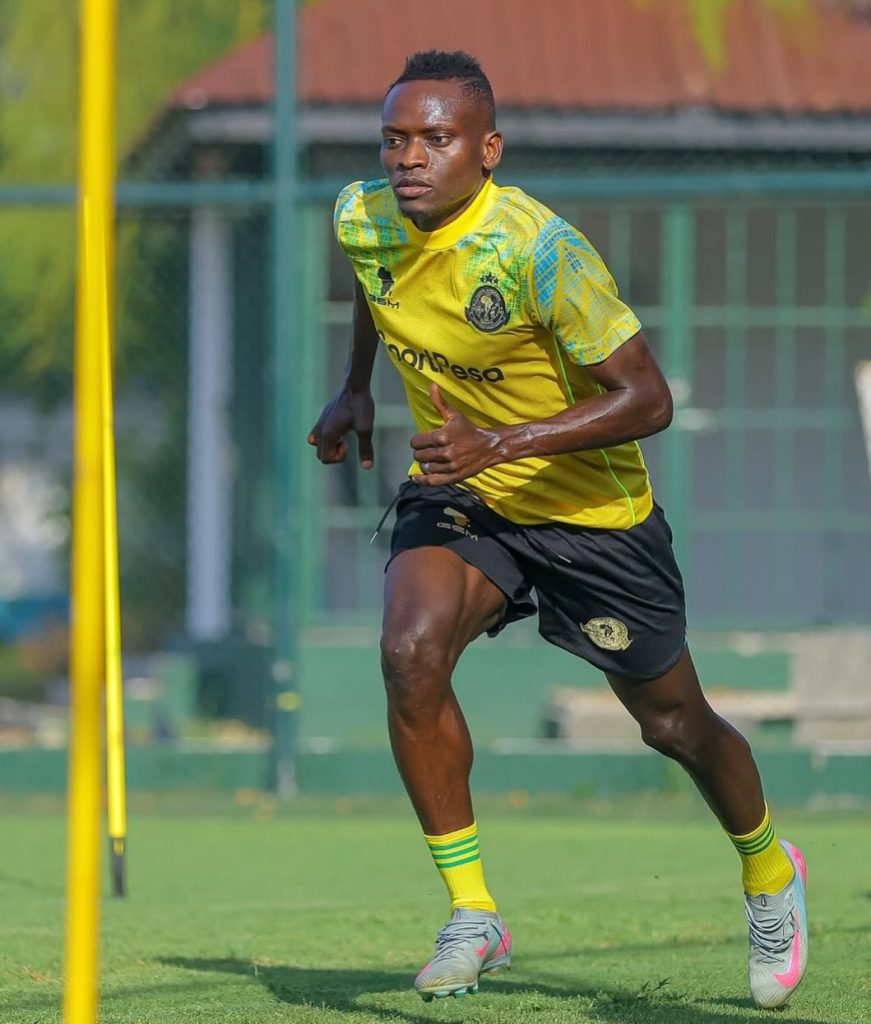 TUTAFURAHI MECHI YA NYUMBANI, TSHABALALA