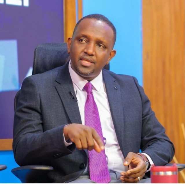 SAKATA LA DAMARO, HERSI AWEKA MAMBO WAZI, AITENGA YANGA