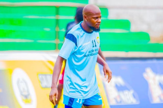 CHOBWEDO AFUNGUA VITA YA USAJILI, YANGA WASISITIZA MAPEMA