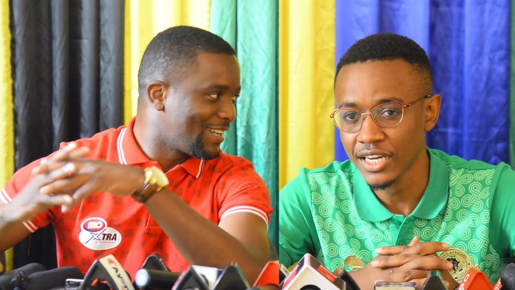 SIMBA YAPAMBANA HADI MWISHO, YALENGA KULA SAHANI MOJA NA YANGA