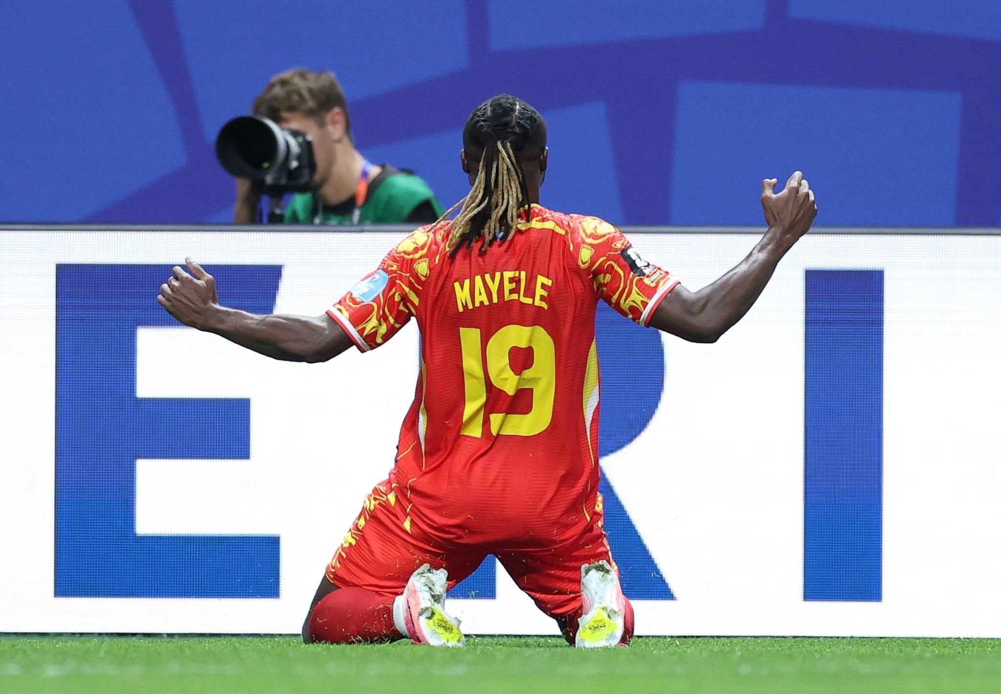 Fiston Mayele akishangilia goli