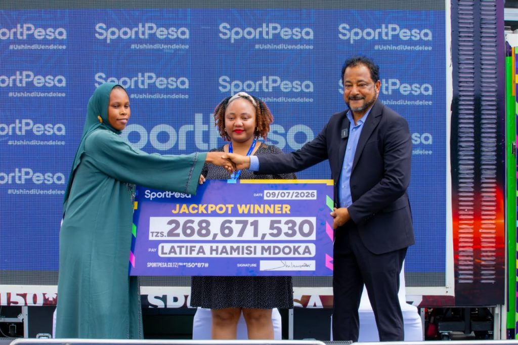 Sportpesa Yamkabidhi Mjasiriamali Milioni 286.6 Za Mid-Week Jackpot