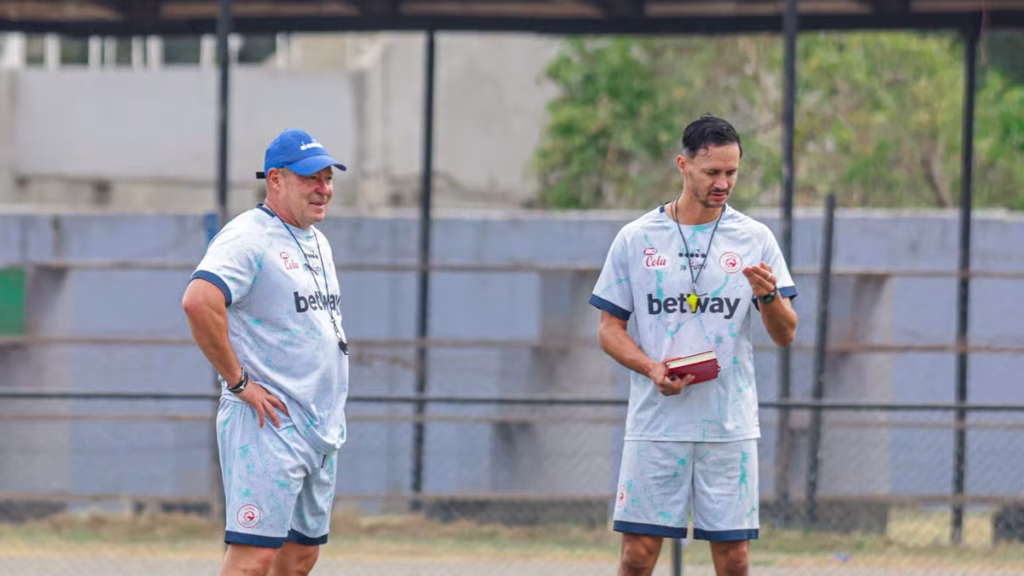 Steve Barker Aitahadharisha Simba SC Akimkosa Kipa Mahamadou Kasali Dhidi ya Pamba Jiji