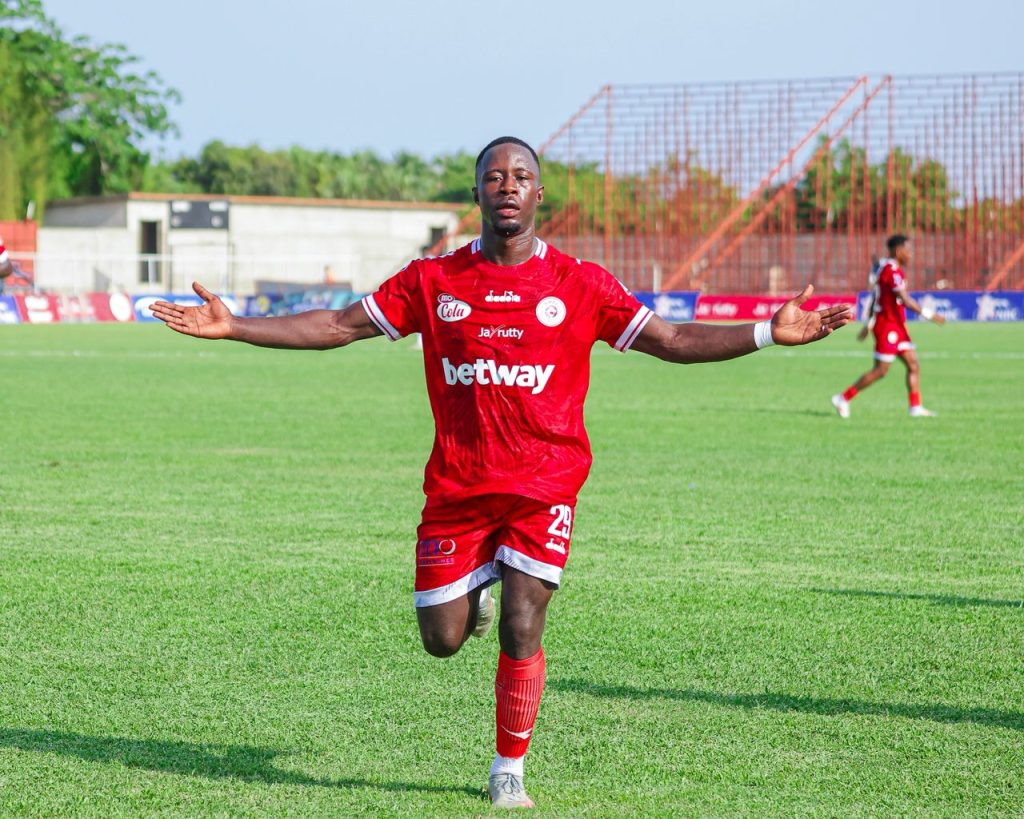 Libasse Gueye Aweka Saini Simba SC: Aboreshewa Mshahara na Mkataba Mpya!