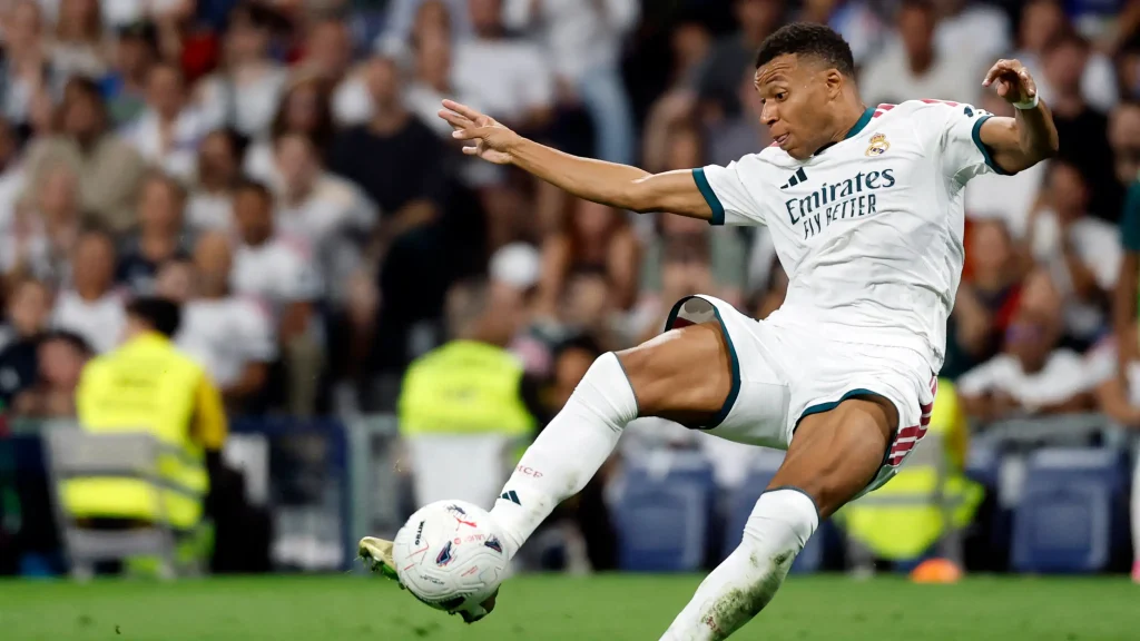Kylian Mbappé Afunguka Uhusiano Wake na Wachezaji wa Real Madrid