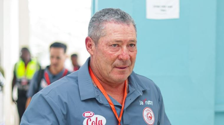 Steve Barker: Simba SC Inaweza Kutwaa Ubingwa Afrika, Lakini…