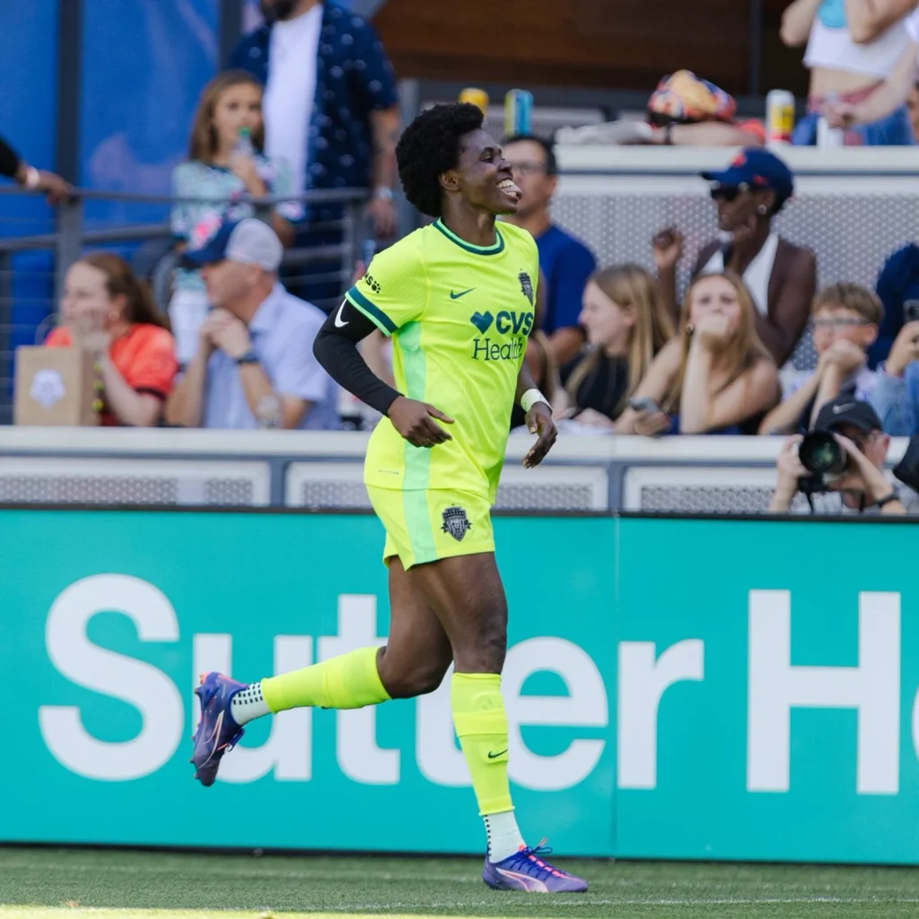 Clara Luvanga Afunga Bao La Ushindi Marekani, Aandika Historia NWSL