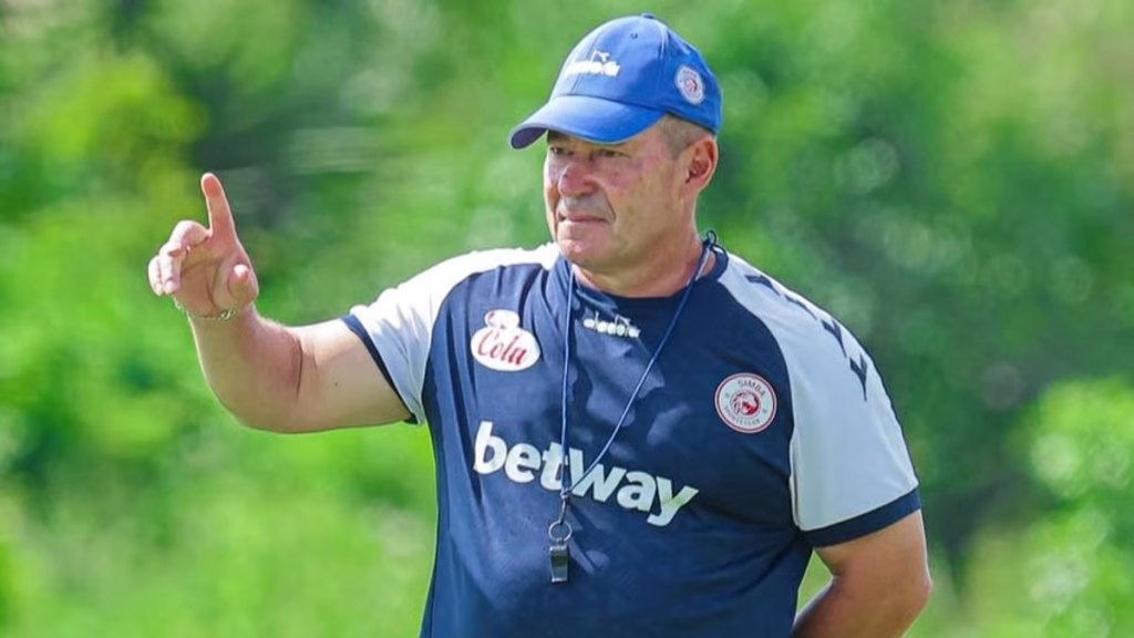 Steve Barker: Sio Kila Siku Tutacheza Vizuri, Muhimu ni Pointi Tatu!